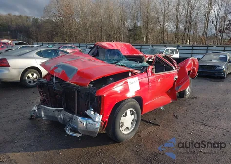 1998 Chevrolet C1500 Fleetside z USA, uszkodzony, nr VIN 2GCEC19M3W1166101